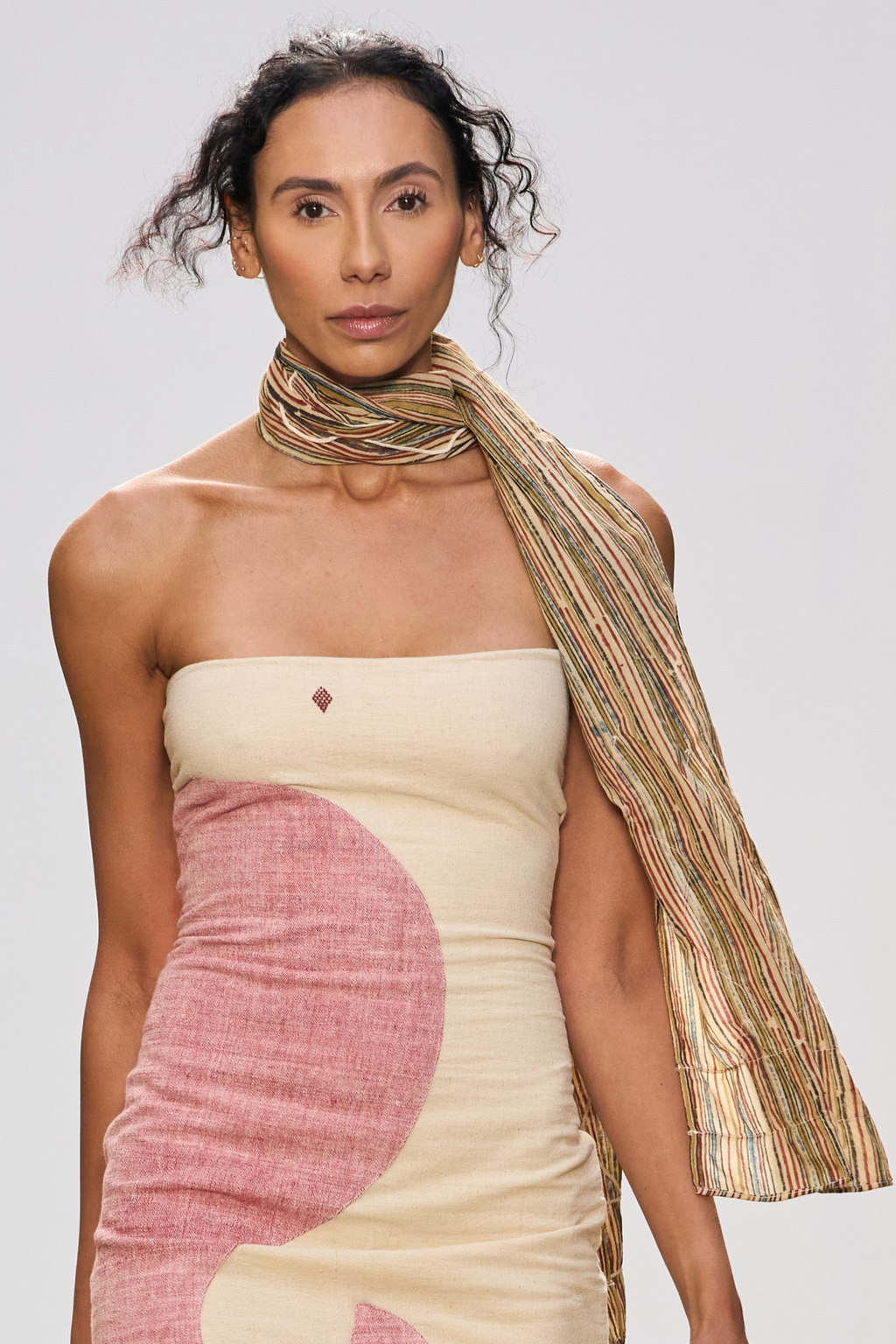 Kalee Dupatta